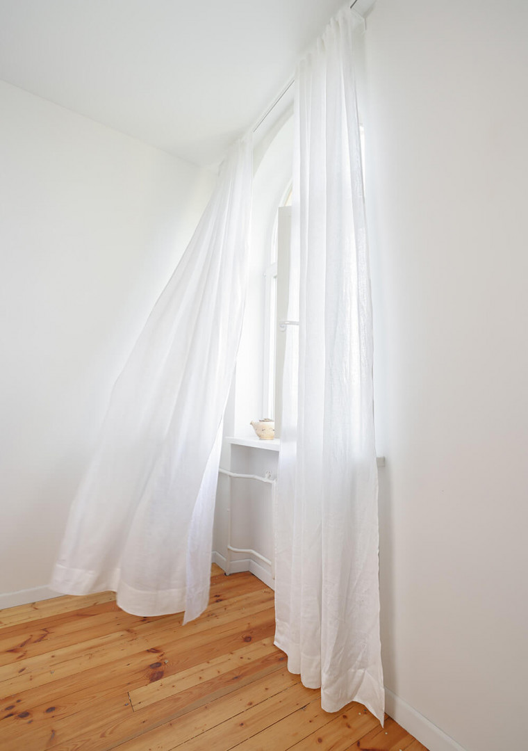 Set of 2 linen curtain panels in Optic White